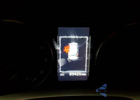 2017 Toyota Rav4 Le z USA, uszkodzony, nr VIN JTMBFREV6HJ135960